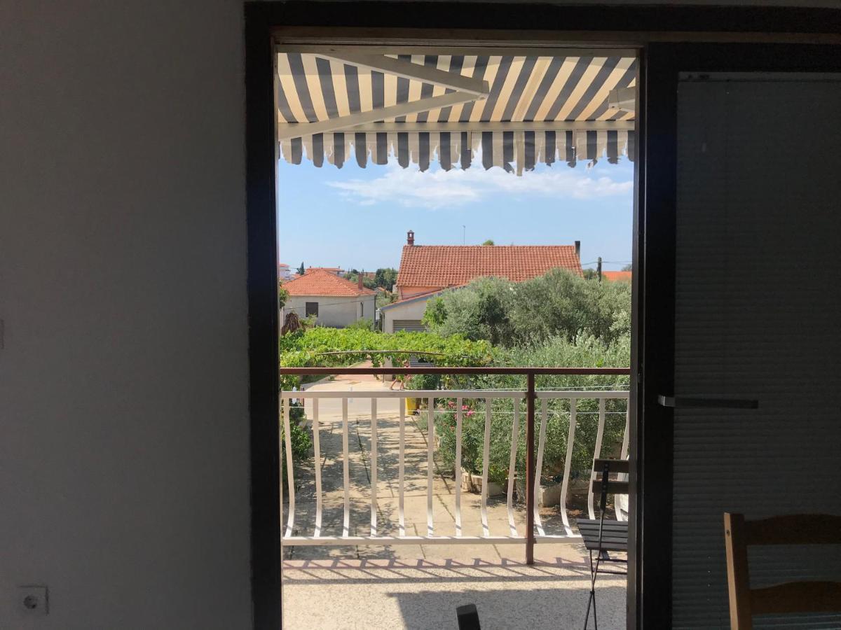 Apartmani Vilma Pakoštane Екстериор снимка