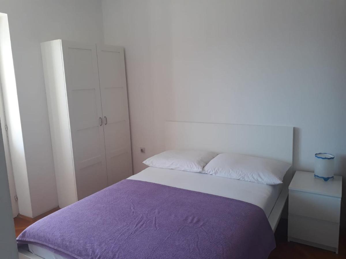 Apartmani Vilma Pakoštane Екстериор снимка