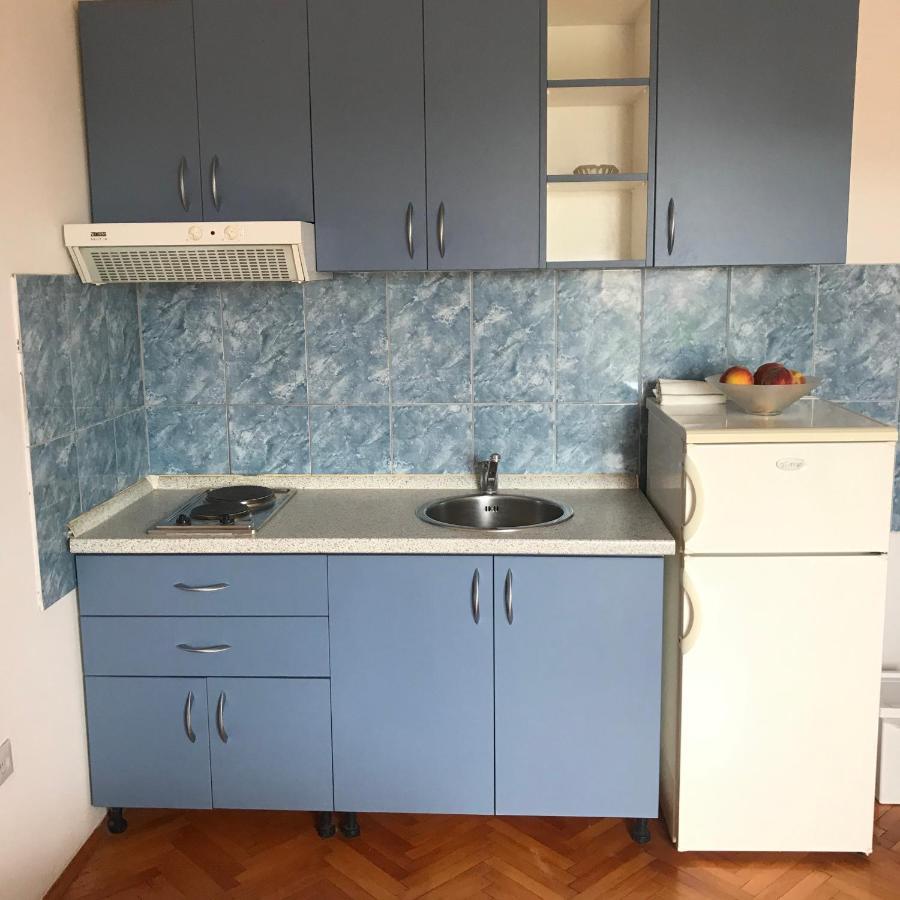 Apartmani Vilma Pakoštane Екстериор снимка