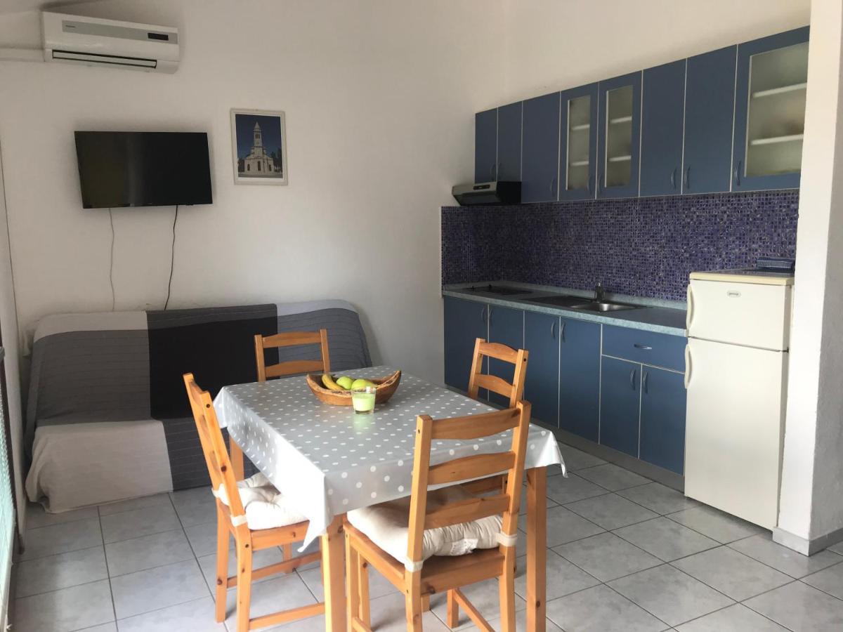Apartmani Vilma Pakoštane Екстериор снимка