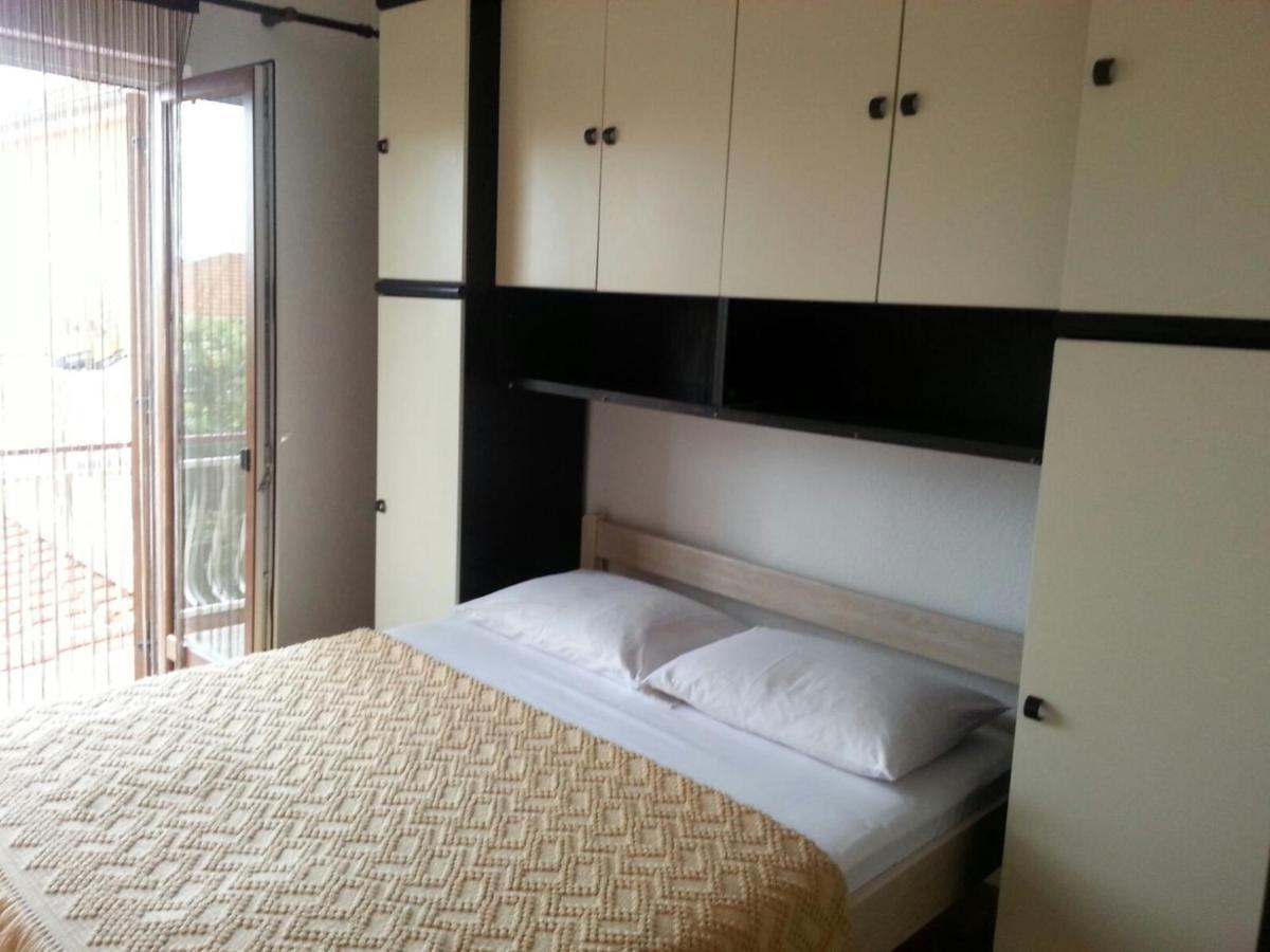 Apartmani Vilma Pakoštane Екстериор снимка